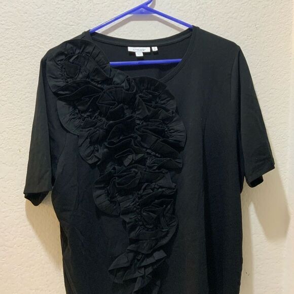 chico black top women size 3 with front ruffle accent - Picture 2 of 7